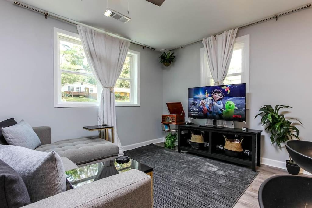 West End Bungalow Perfect To Work, Play, & Escape Atlanta Dış mekan fotoğraf